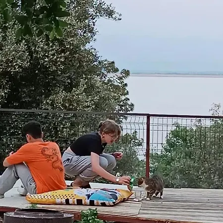 Eses Camping Bungalov Campismo de Luxo *