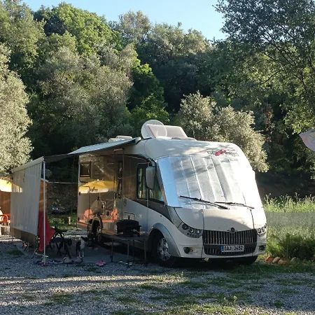 Οργανωμένο κάμπινγκ Eses Camping Bungalov Μούγκλα